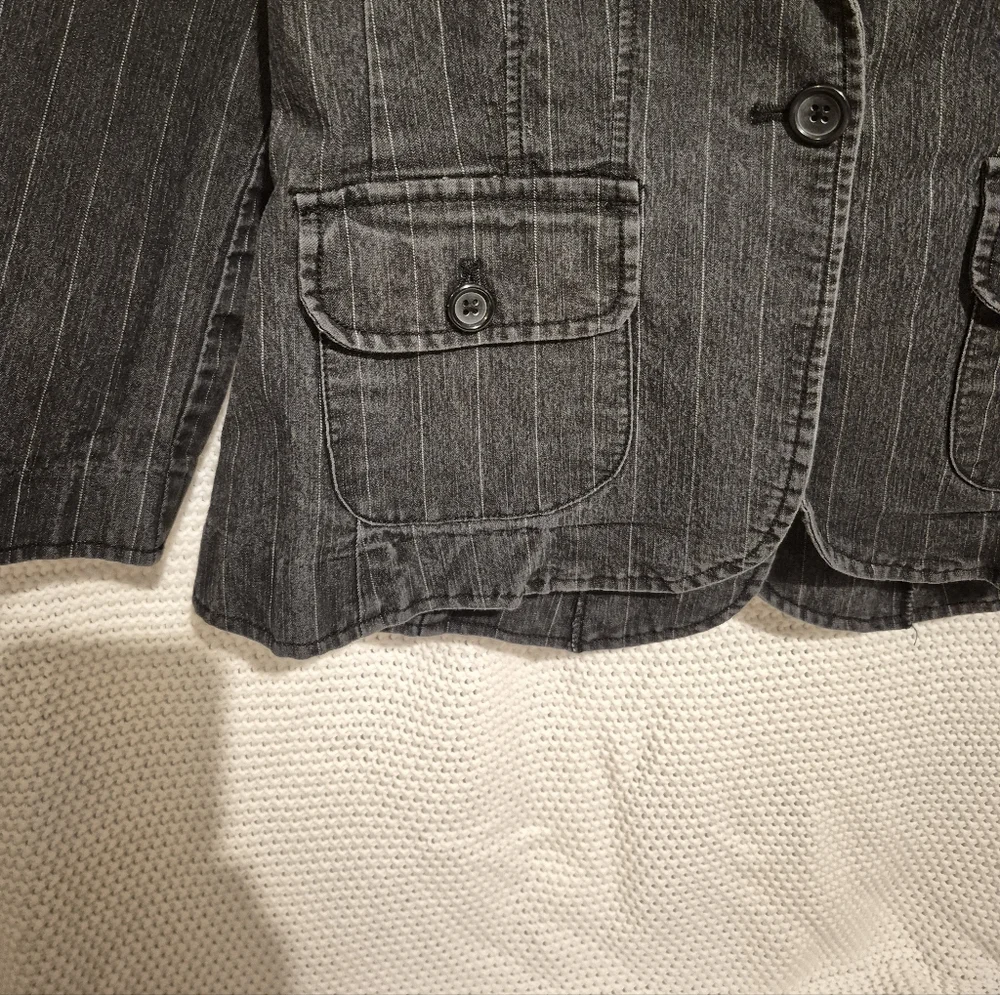 Peplum Pinstripe Blazer - Picture 5 of 5